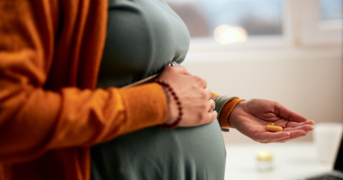 How To Prepare Your Daughter For Her First OB/GYN Visit - Axia Women's ...